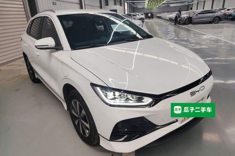 Used BYD e2 2024 Honor Edition Luxury Model Front Right 45 Deg