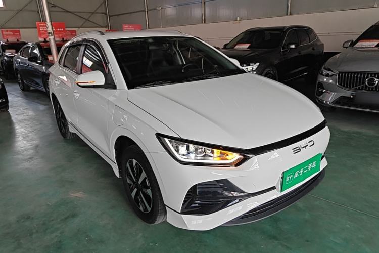 Used BYD e2 2024 Honor Edition Luxury Model Front Right 45 Deg