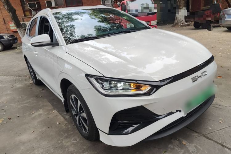 Used BYD e2 2024 Honor Edition Luxury Model Front Right 45 Deg