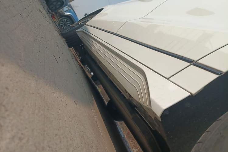 Used BYD e2 2024 Honor Edition Luxury Model Left Side Sill