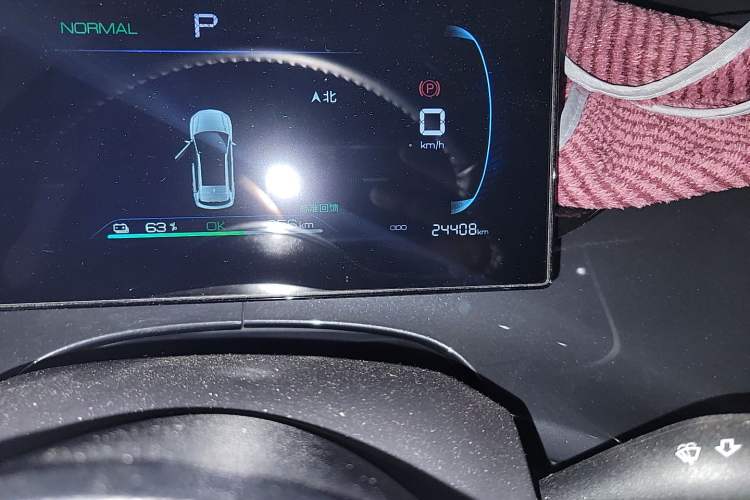 Used BYD e2 2024 Honor Edition Luxury Model Odometer Close Up