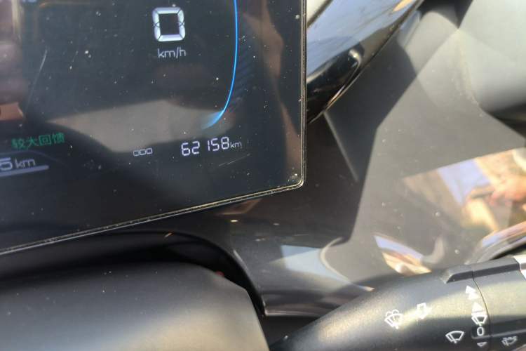 Used BYD e2 2024 Honor Edition Comfort Model Odometer Close Up