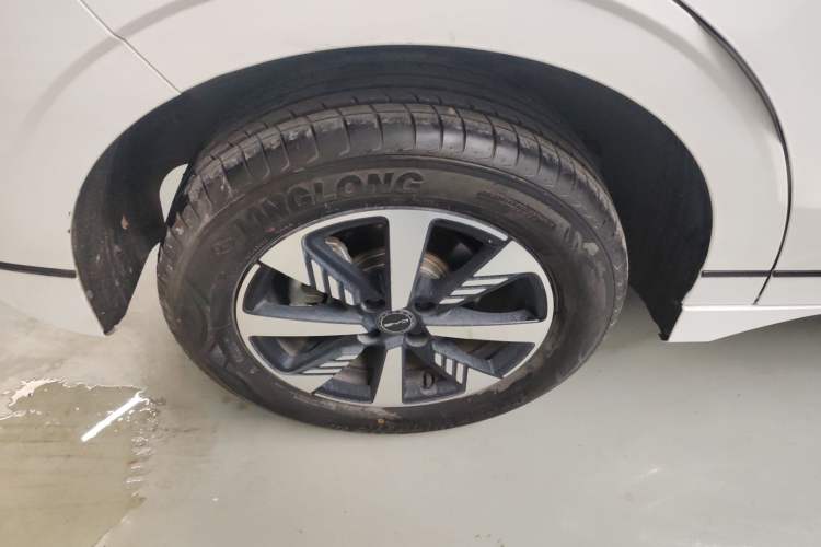 Used BYD e2 2024 Honor Edition Luxury Model Right Rear Wheel Hub