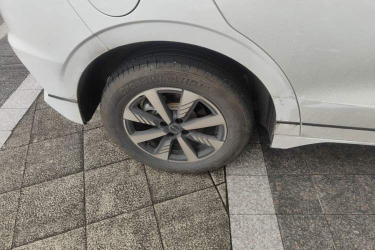 Used BYD e2 2024 Honor Edition Luxury Model Right Rear Wheel Hub
