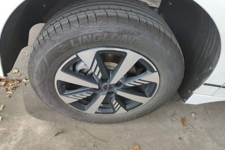 Used BYD e2 2024 Honor Edition Luxury Model Right Rear Wheel Hub