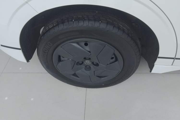 Used BYD e2 2024 Honor Edition Comfort Model Right Rear Wheel Hub