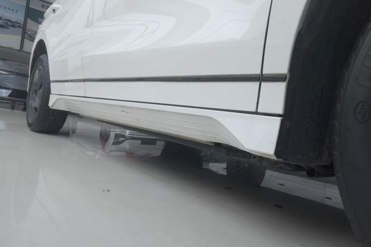 Used BYD e2 2024 Honor Edition Comfort Model Right Side Sill