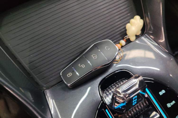 Used BYD e2 2024 Honor Edition Luxury Model Vehicle Key