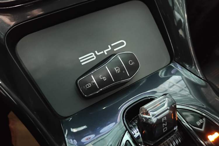 Used BYD e2 2024 Honor Edition Luxury Model Vehicle Key