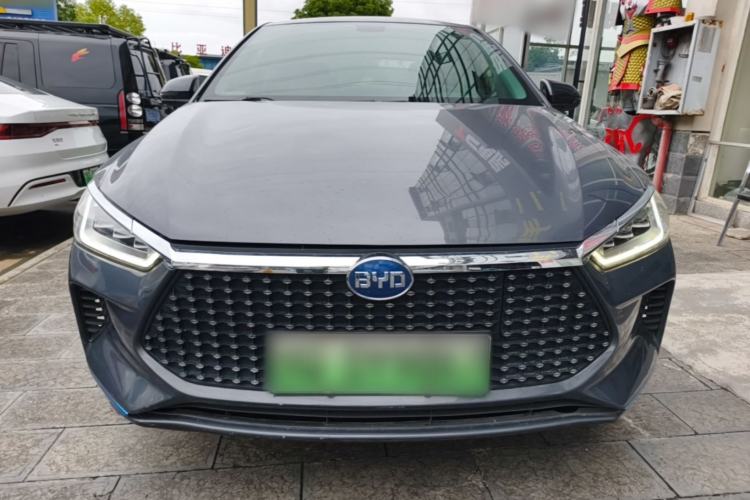 Used BYD e3 2020 High-Range Version – Chuan·Luxury Model Front