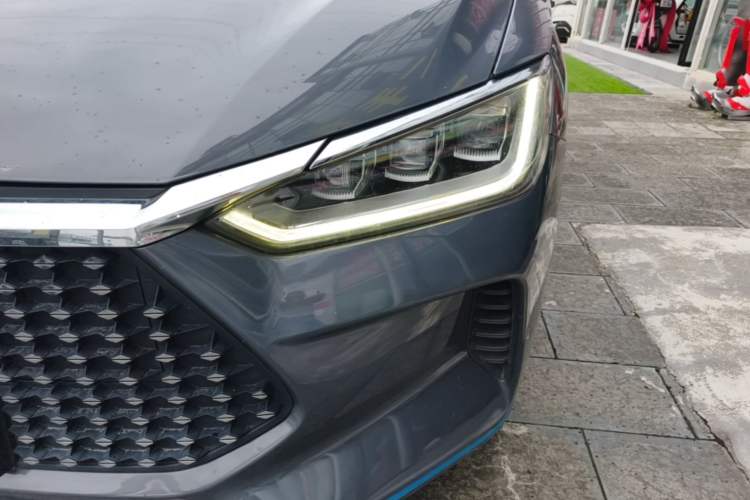 Used BYD e3 2020 High-Range Version – Chuan·Luxury Model Left Front Headlight