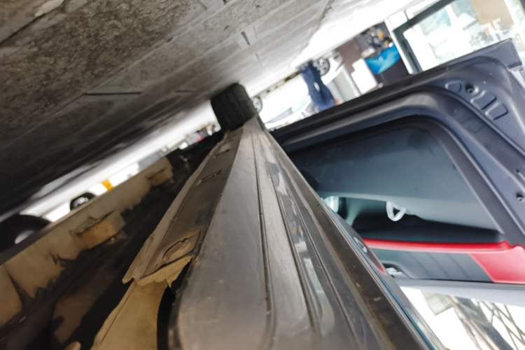 Used BYD e3 2020 High-Range Version – Chuan·Luxury Model Left Side Sill
