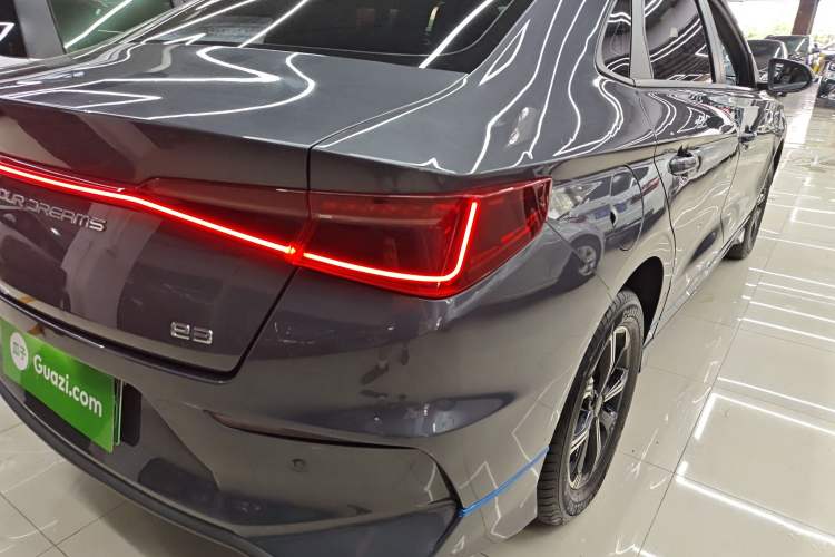 Used BYD e3 2020 High-Range Version Yao·Luxury Model Right Rear Taillight