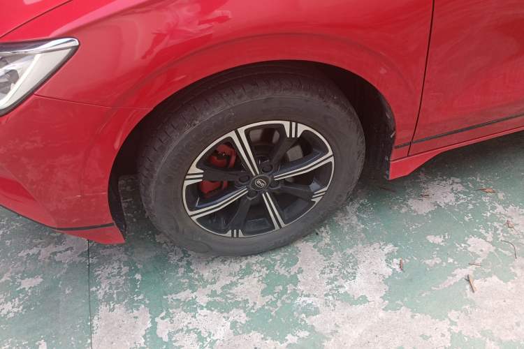 Used BYD e3 2020 High-Range Version Yao·Luxury Model Left Front Wheel Hub