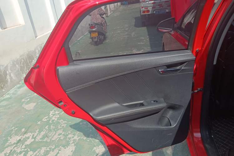 Used BYD e3 2020 High-Range Version Yao·Luxury Model Left Rear Door Interior