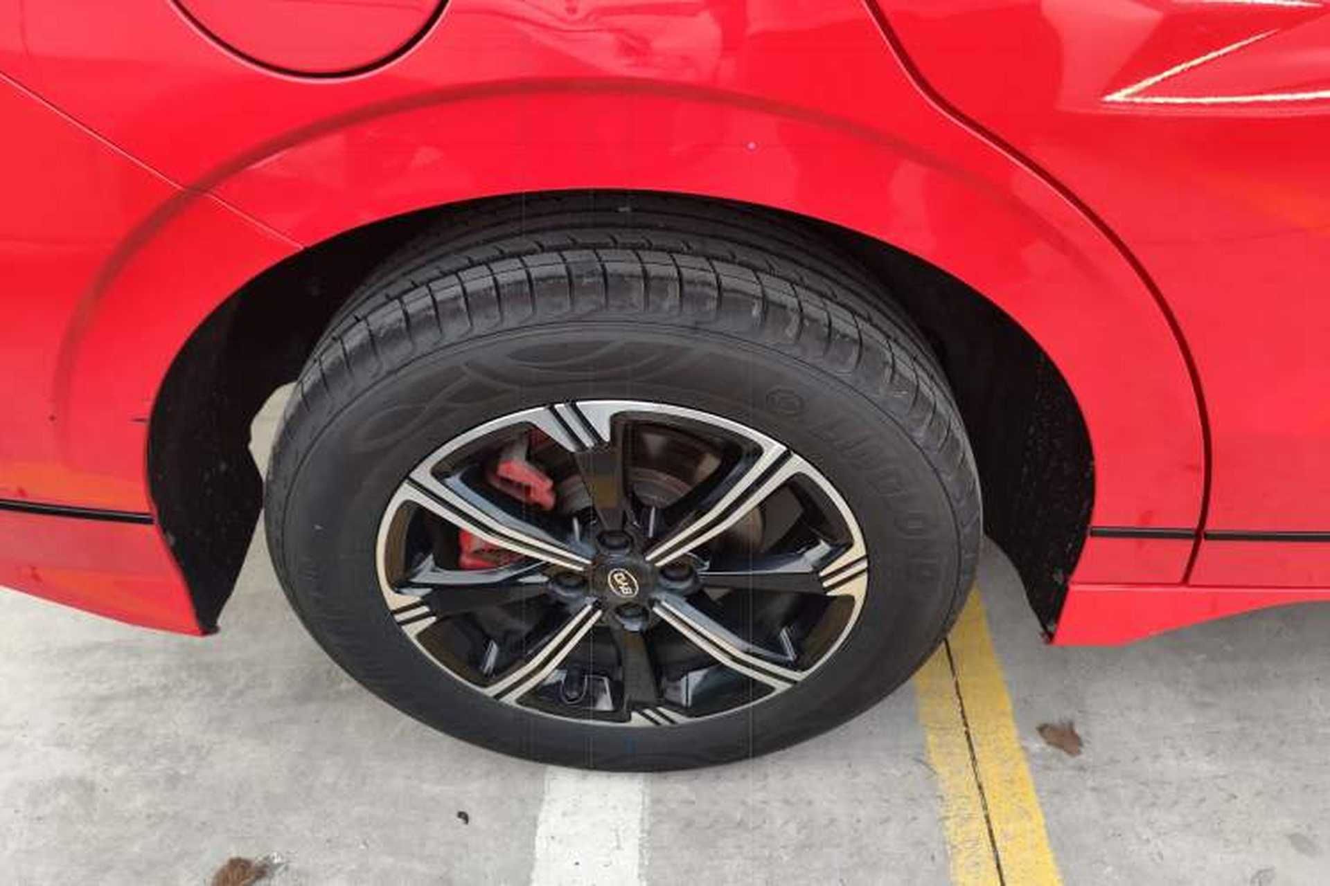 Used BYD e3 2020 High-Range Version – Chuan·Luxury Model Right Rear Wheel Hub