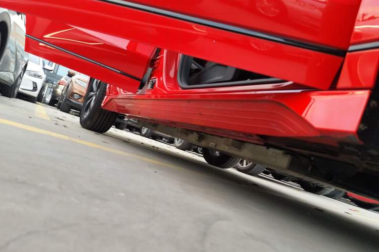 Used BYD e3 2020 High-Range Version – Chuan·Luxury Model Right Side Sill