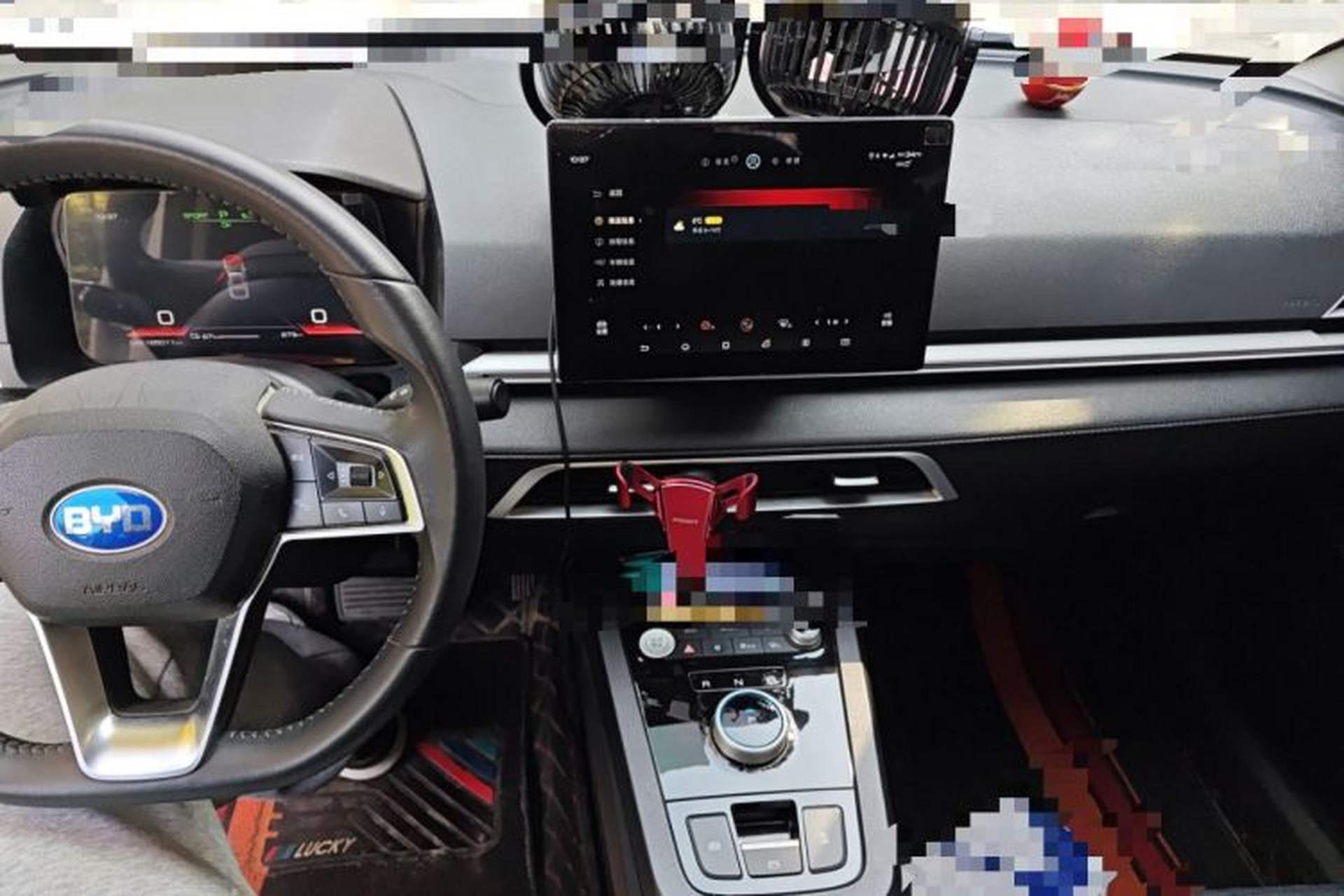 Used BYD e3 2020 High-Range Version Yao·Luxury Model Audio And AC Panel