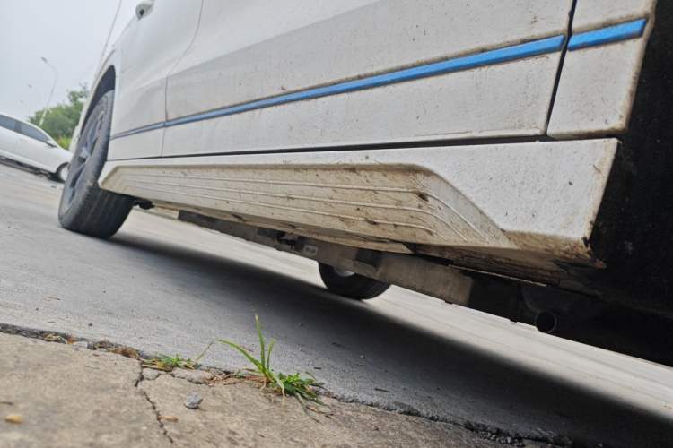 Used BYD e3 2020 High-Range Version Yao·Luxury Model Chassis Front Right