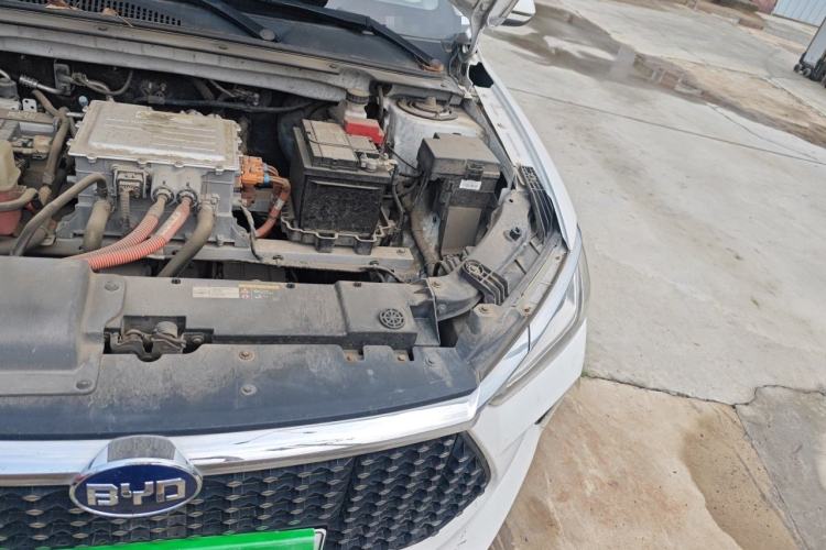 Used BYD e3 2020 High-Range Version Yao·Luxury Model Engine Bay Left