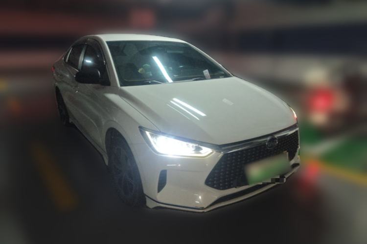 Used BYD e3 2020 Standard Range Version Smart & Comfortable Model Front Right 45 Deg