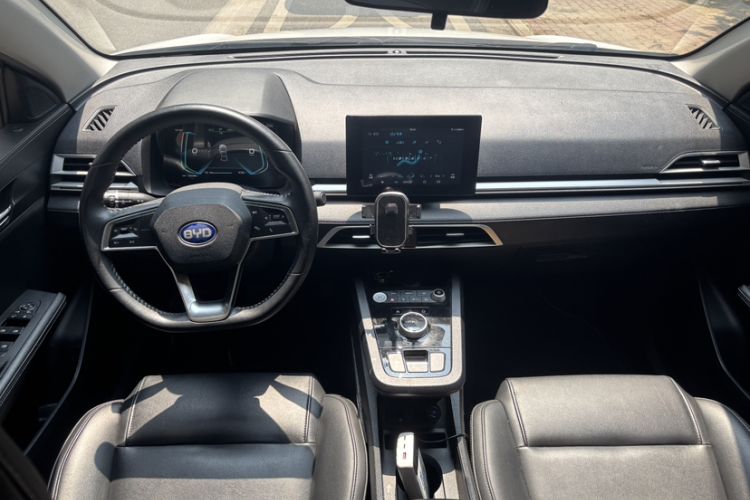 Used BYD e3 2020 Standard Range Version Smart & Comfortable Model Interior 3