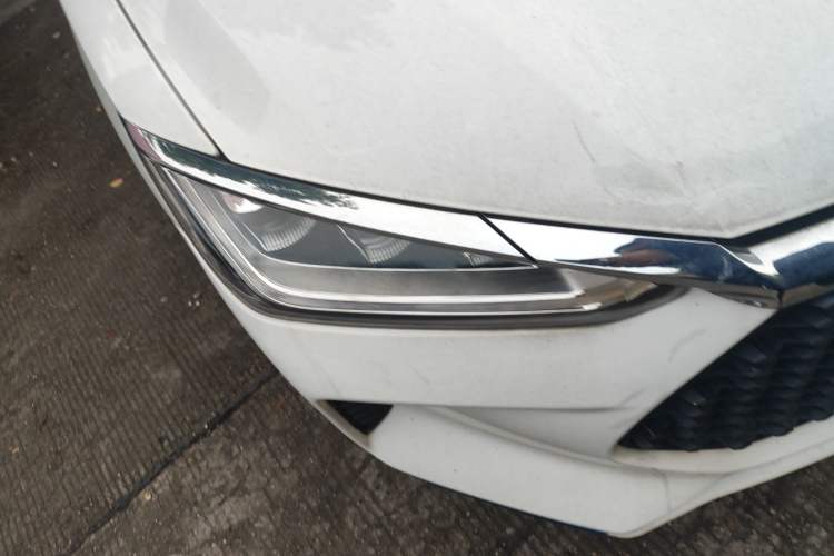 Used BYD e3 2020 Standard Range Version Smart & Comfortable Model Right Front Headlight