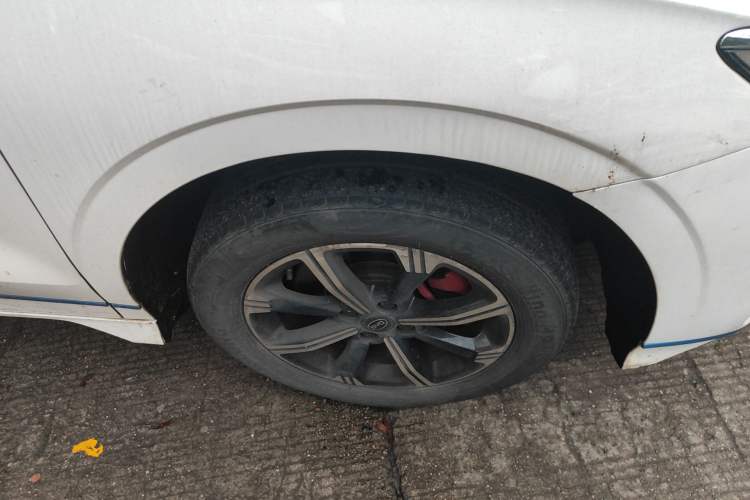 Used BYD e3 2020 Standard Range Version Smart & Comfortable Model Right Front Wheel Hub