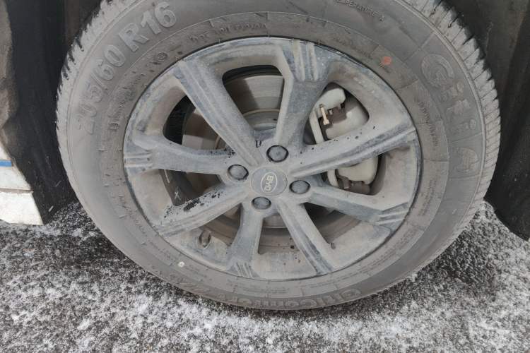Used BYD e3 2020 400 Travel Edition Right Front Wheel Hub