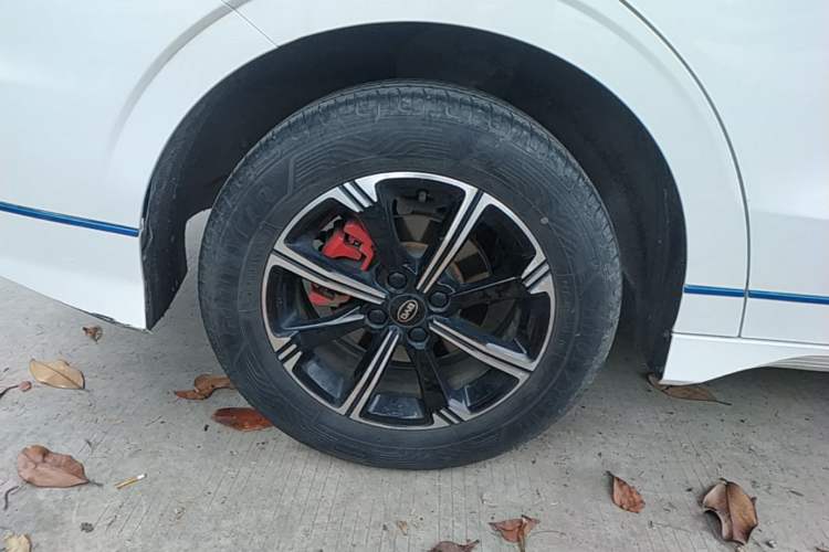 Used BYD e3 2020 Standard Range Version Smart & Comfortable Model Right Rear Wheel Hub