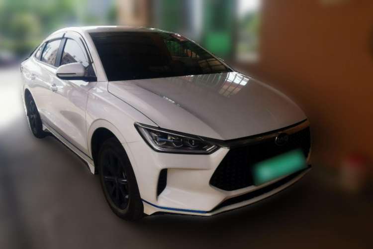 Used BYD e3 2021 Upgraded Model Extended-Range Version Luxury Edition Front Right 45 Deg