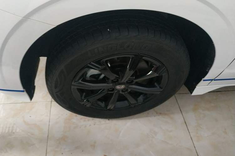 Used BYD e3 2021 Lingchang Edition Left Front Wheel Hub
