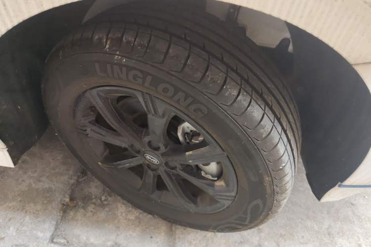 Used BYD e3 2021 Lingchang Edition Right Front Wheel Hub