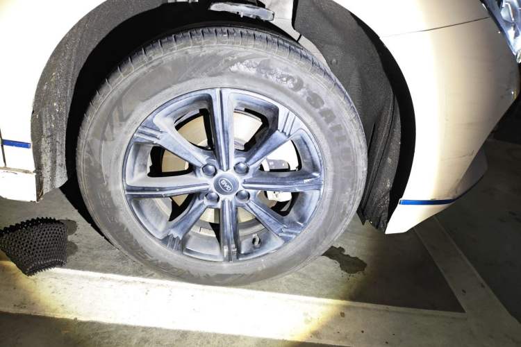 Used BYD e3 2021 Lingchang Edition Right Front Wheel Hub