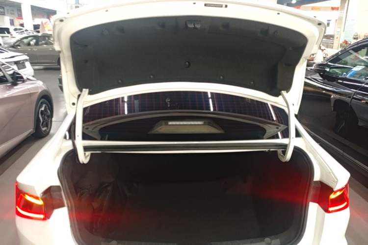 Used BYD e3 2021 Travel Edition Trunk