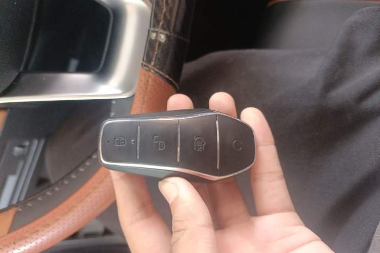 Used BYD e3 2021 Upgraded Model Extended-Range Version Luxury Edition Vehicle Key