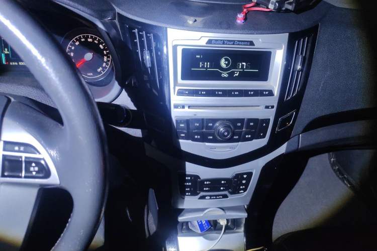 Used BYD e5 2016 300 Luxury Edition Audio And AC Panel