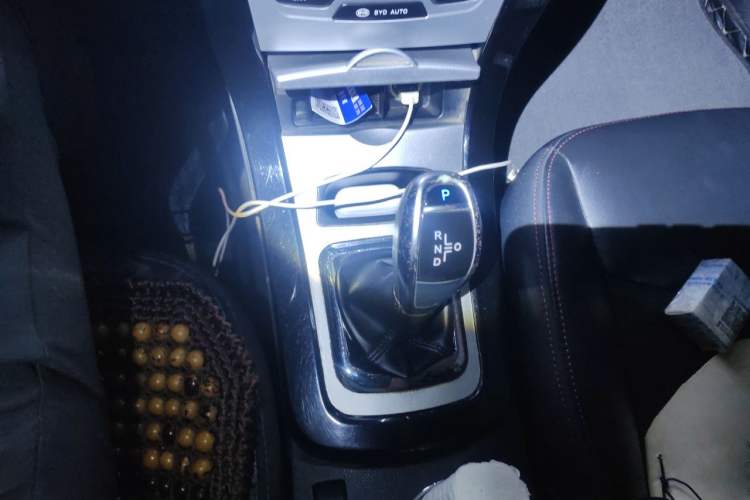 Used BYD e5 2016 300 Luxury Edition Gear Lever