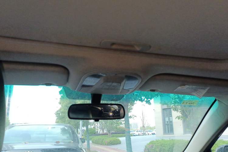 Used BYD e5 2016 300 Luxury Edition Headliner