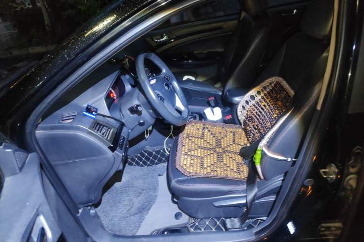Used BYD e5 2016 300 Luxury Edition Left Front Seat