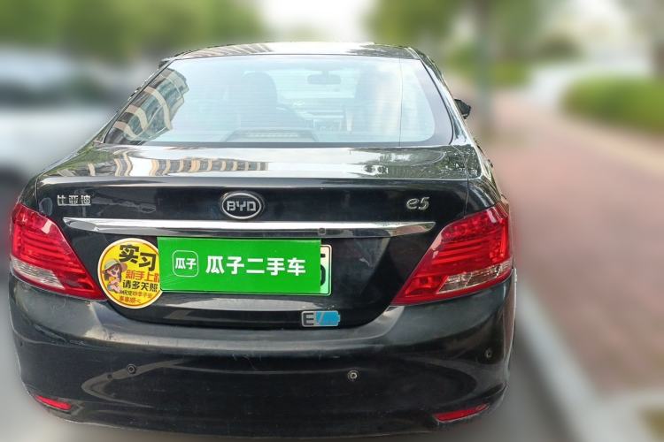 Used BYD e5 2016 300 Luxury Edition Rear