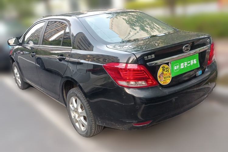 Used BYD e5 2016 300 Luxury Edition Rear Left 45 Deg