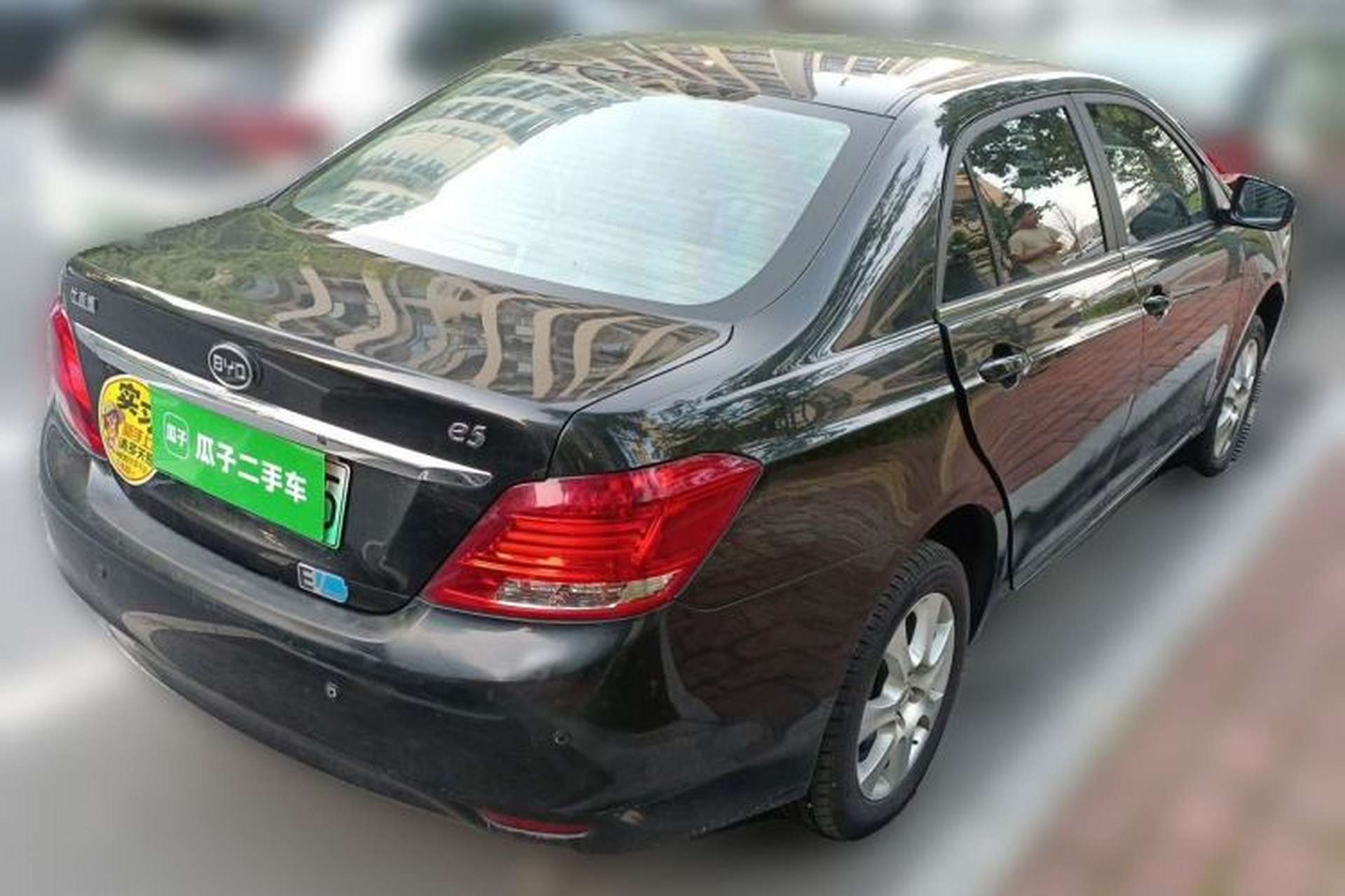 Used BYD e5 2016 300 Luxury Edition Rear Right 45 Deg