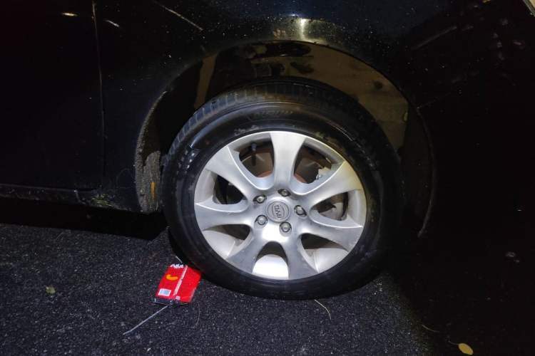 Used BYD e5 2016 300 Luxury Edition Right Front Wheel Hub