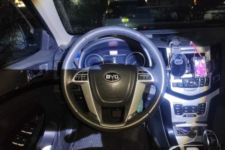 Used BYD e5 2016 300 Luxury Edition Steering Wheel