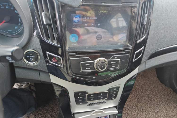 Used BYD e5 2016 300 Comfort Version Audio And AC Panel