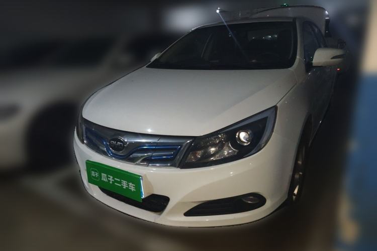 Used BYD e5 2016 300 Luxury Edition Guazi used car, China used car export, Used car for sale, Used cars, Cheapest cars for sale