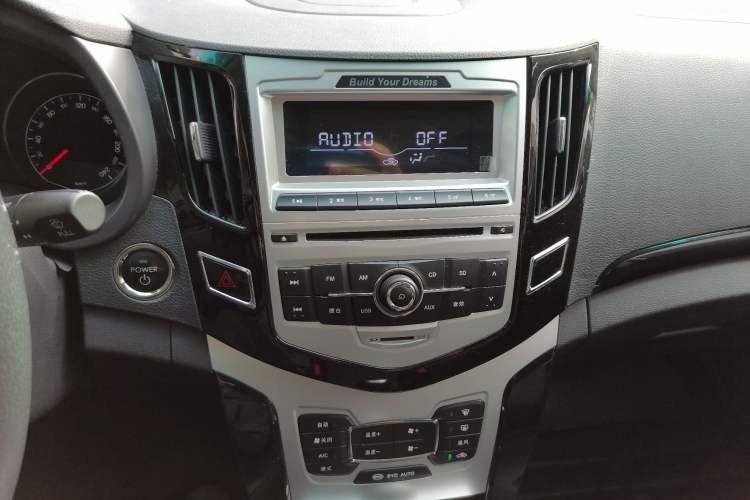 Used BYD e5 2016 300 Luxury Edition Audio And AC Panel
