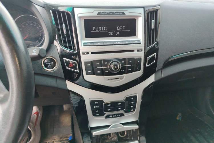 Used BYD e5 2016 300 Luxury Edition Audio And AC Panel