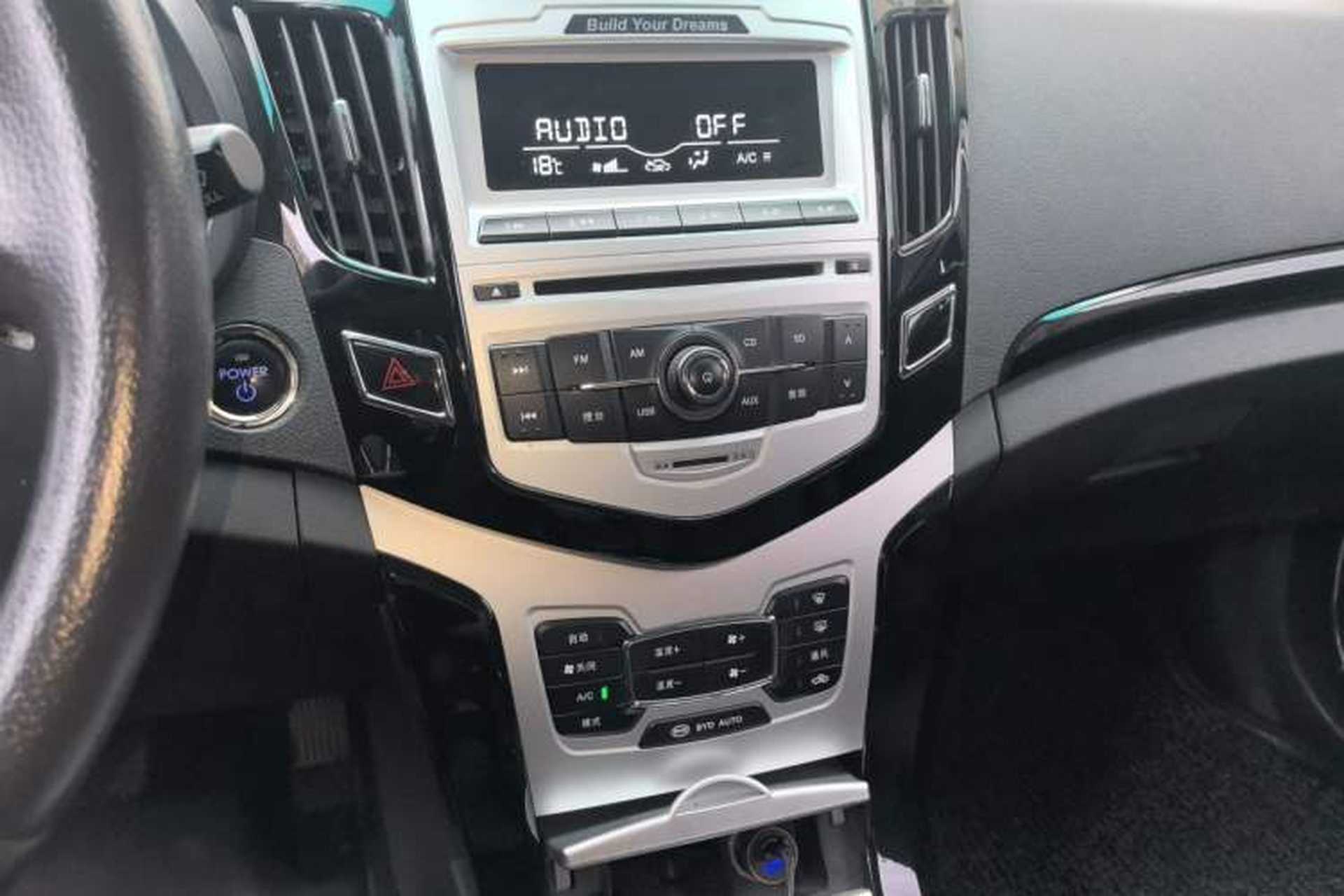 Used BYD e5 2016 300 Luxury Edition Audio And AC Panel